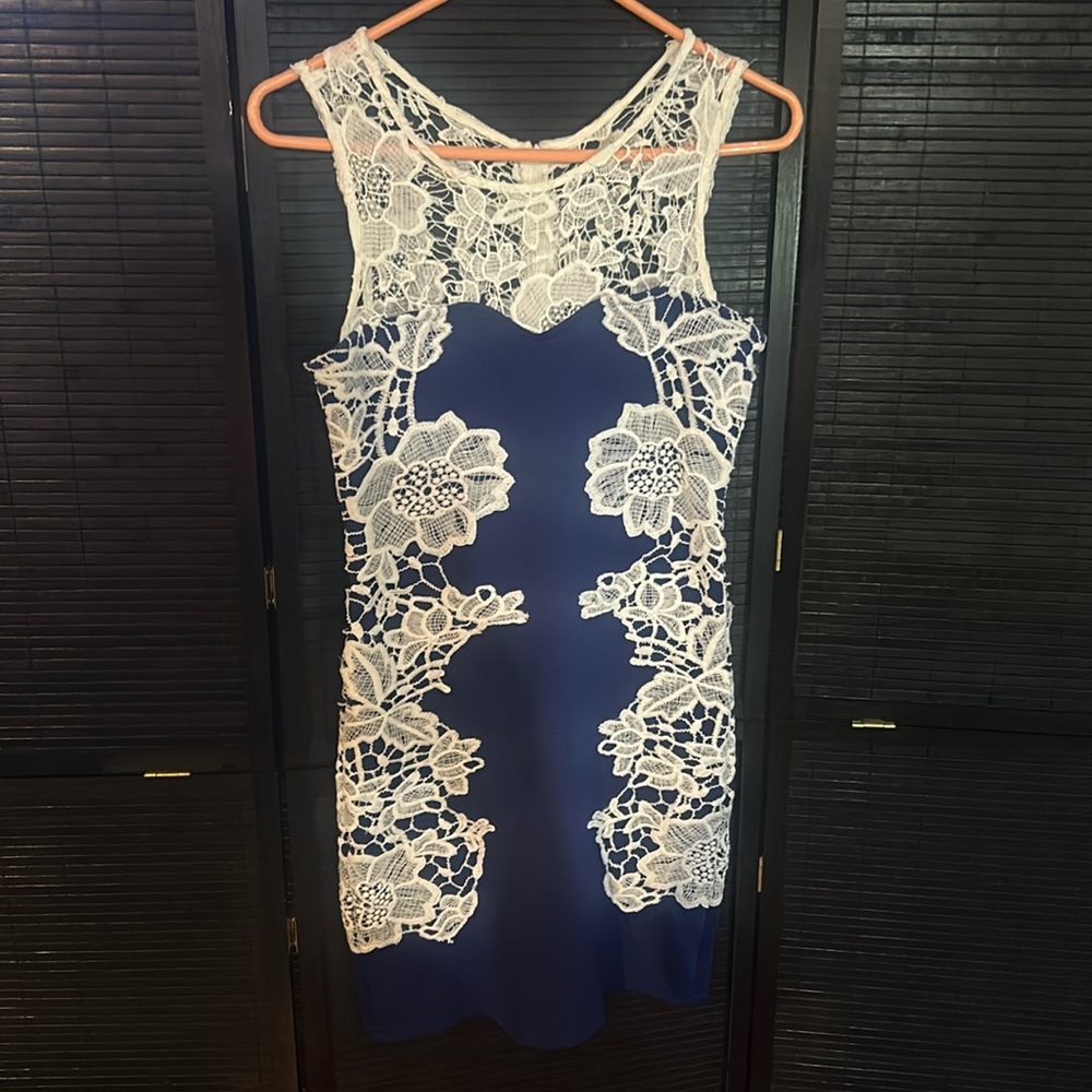Dark blue / navy and white body con dress